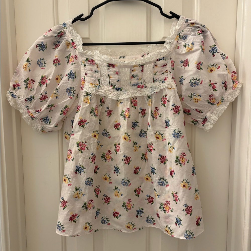 Doen White Floral Puff-Sleeve Blouse
